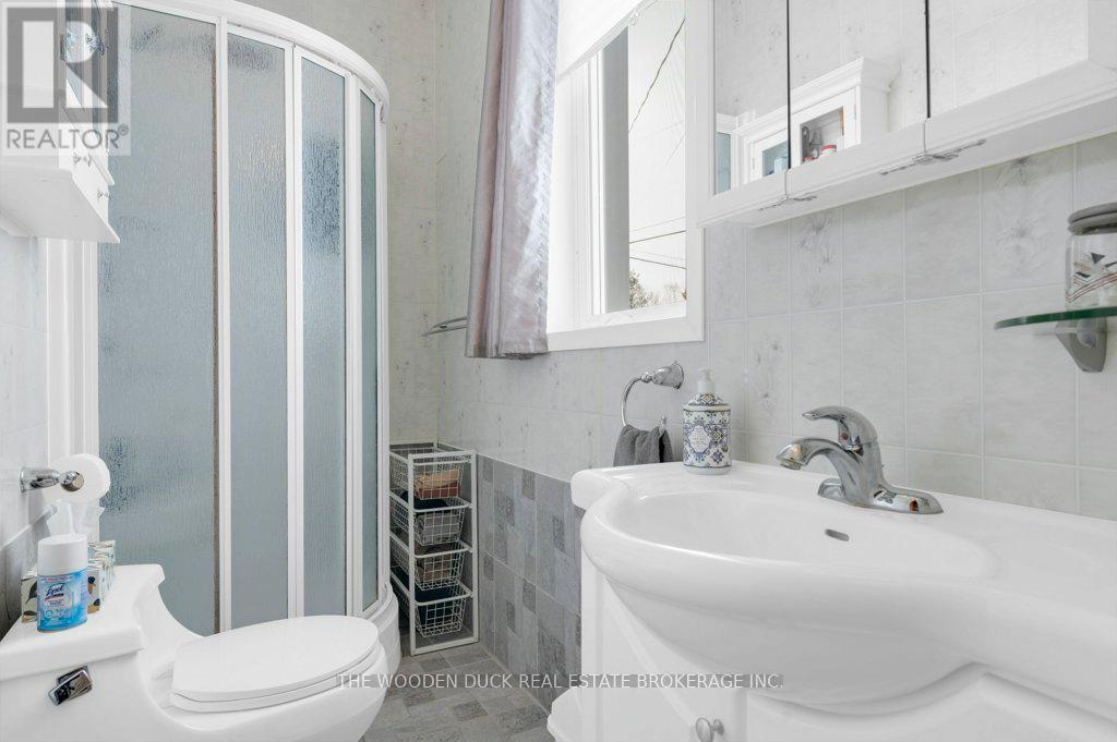 44 Declair Road, Tweed (Elzevir (Twp)), ON - Indoor Photo Showing Bathroom