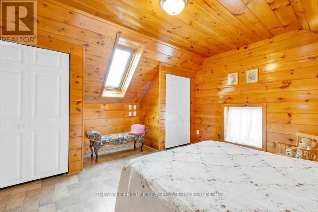 44 Declair Road, Tweed (Elzevir (Twp)), ON - Indoor Photo Showing Bedroom