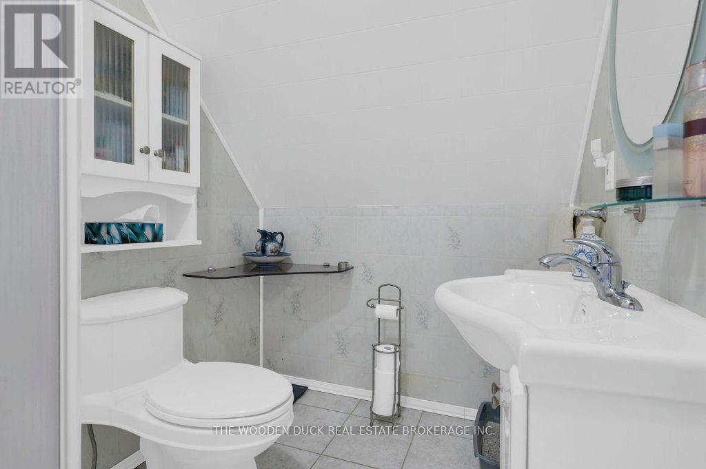 44 Declair Road, Tweed (Elzevir (Twp)), ON - Indoor Photo Showing Bathroom