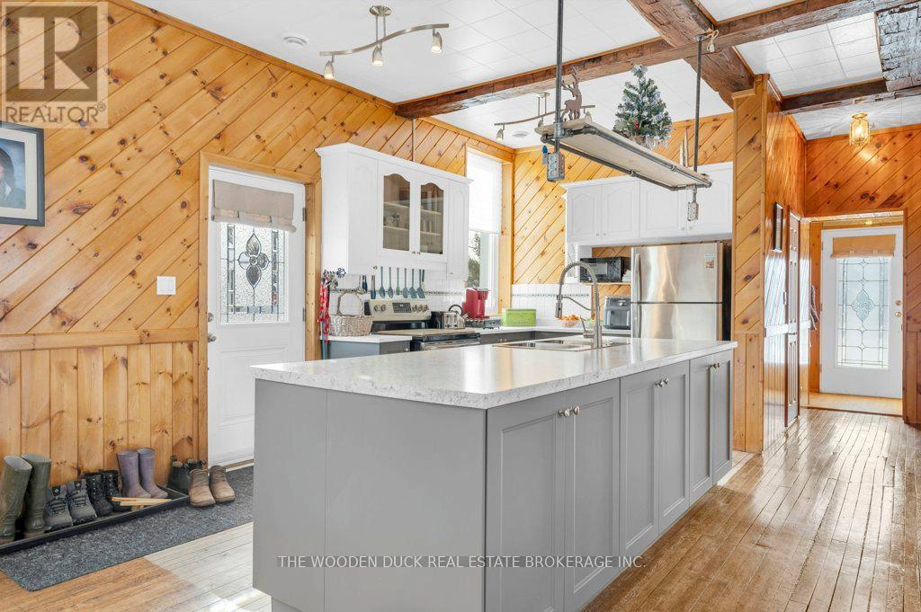 44 Declair Road, Tweed (Elzevir (Twp)), ON - Indoor Photo Showing Kitchen