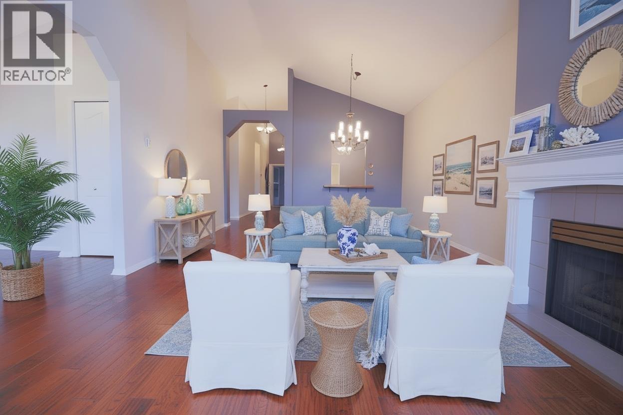 321 4955 River Road, Delta, BC - Indoor With Fireplace