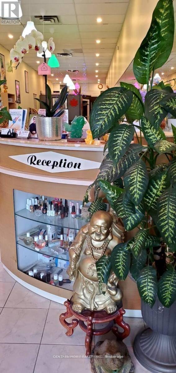 2 - 8220 Bayview Avenue, Markham, ON