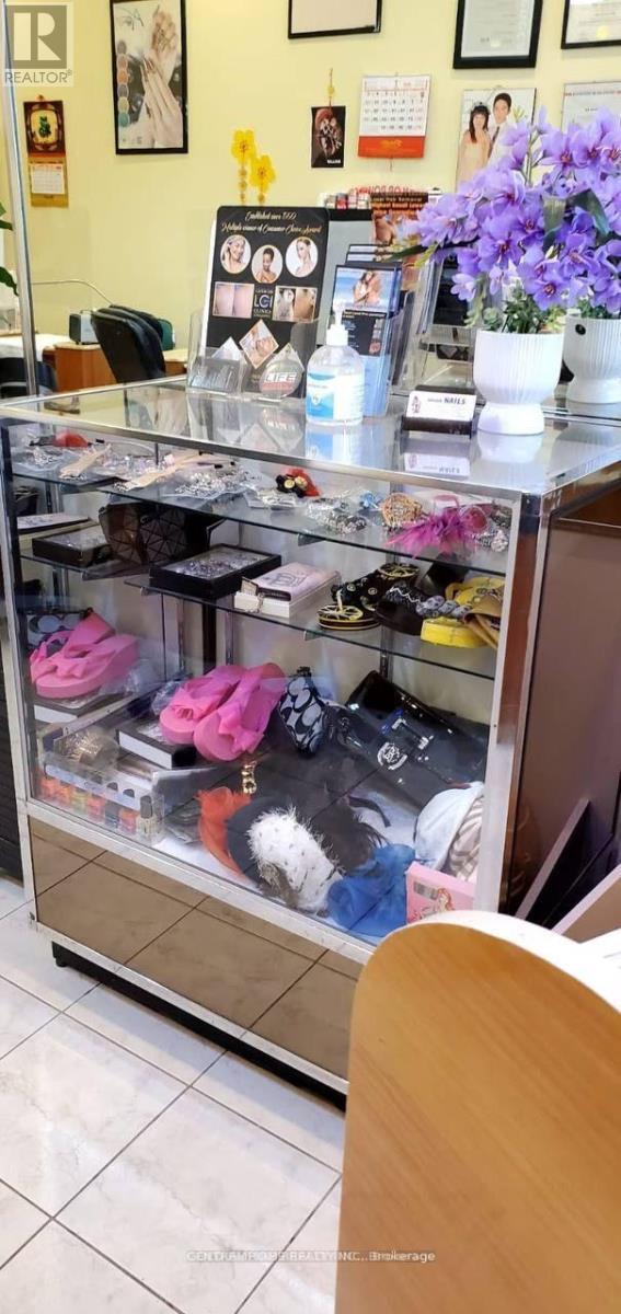 2 - 8220 Bayview Avenue, Markham, ON