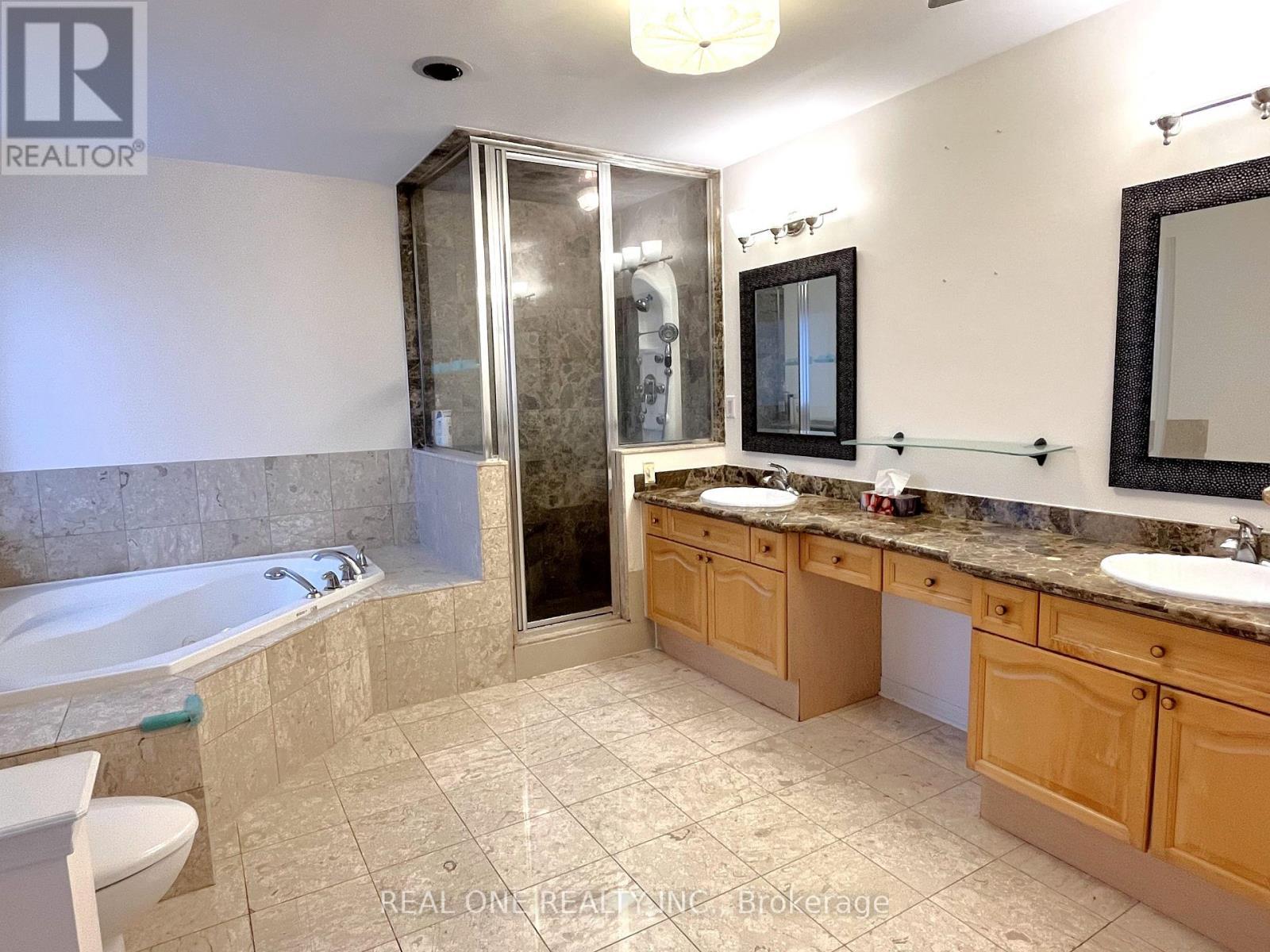 49 Drawbridge Drive, Markham, ON - Indoor Photo Showing Bathroom