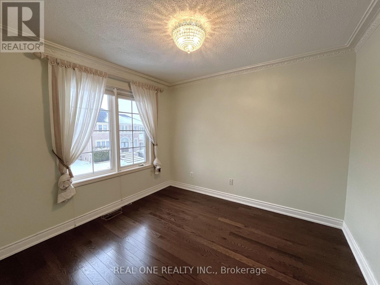 49 Drawbridge Drive, Markham, ON - Indoor Photo Showing Other Room