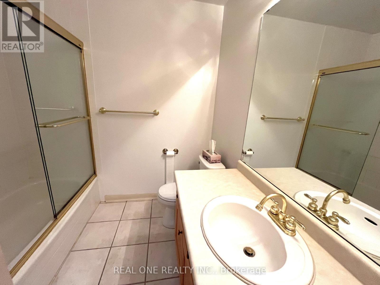 49 Drawbridge Drive, Markham, ON - Indoor Photo Showing Bathroom