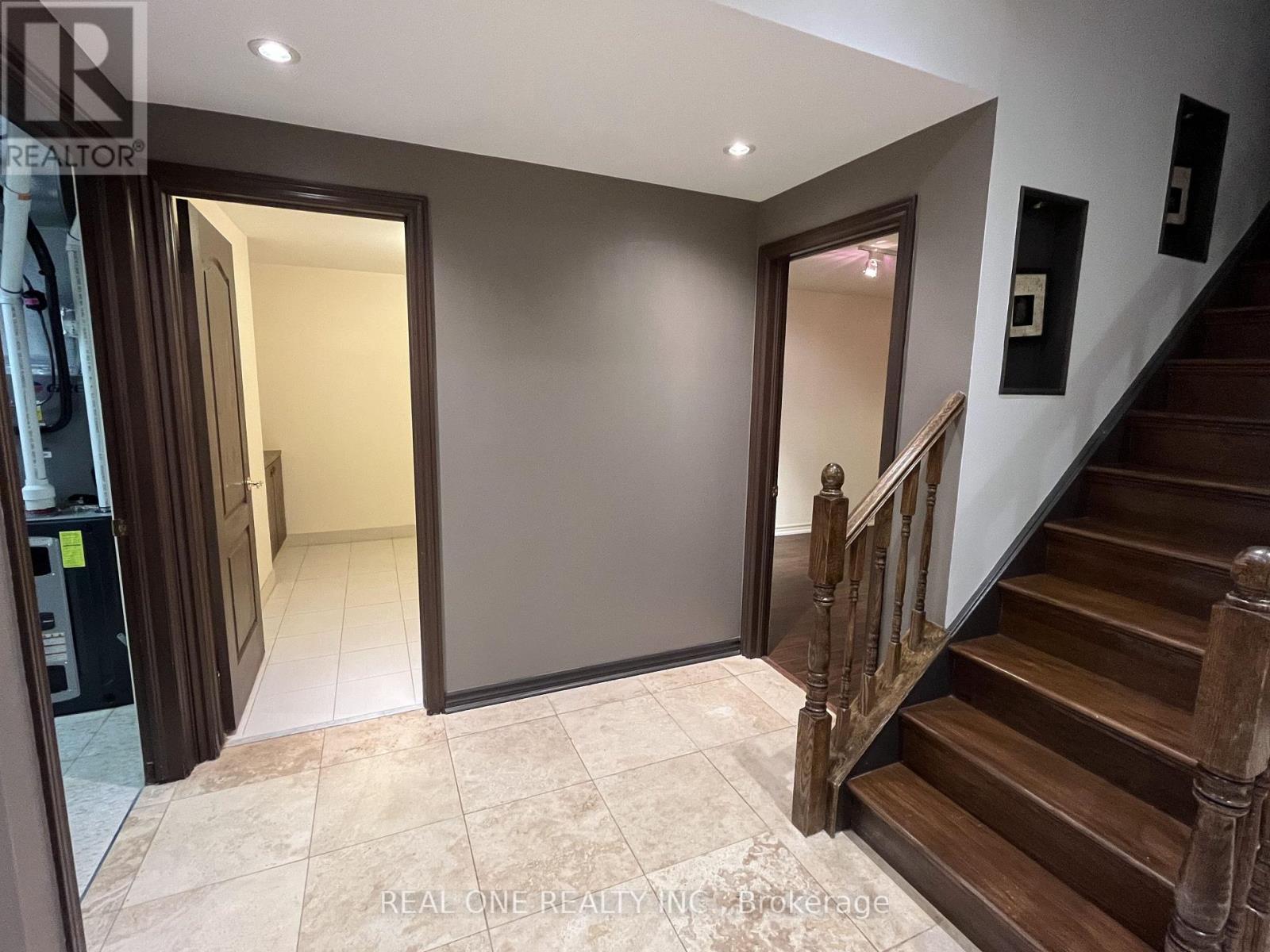 49 Drawbridge Drive, Markham, ON - Indoor Photo Showing Other Room