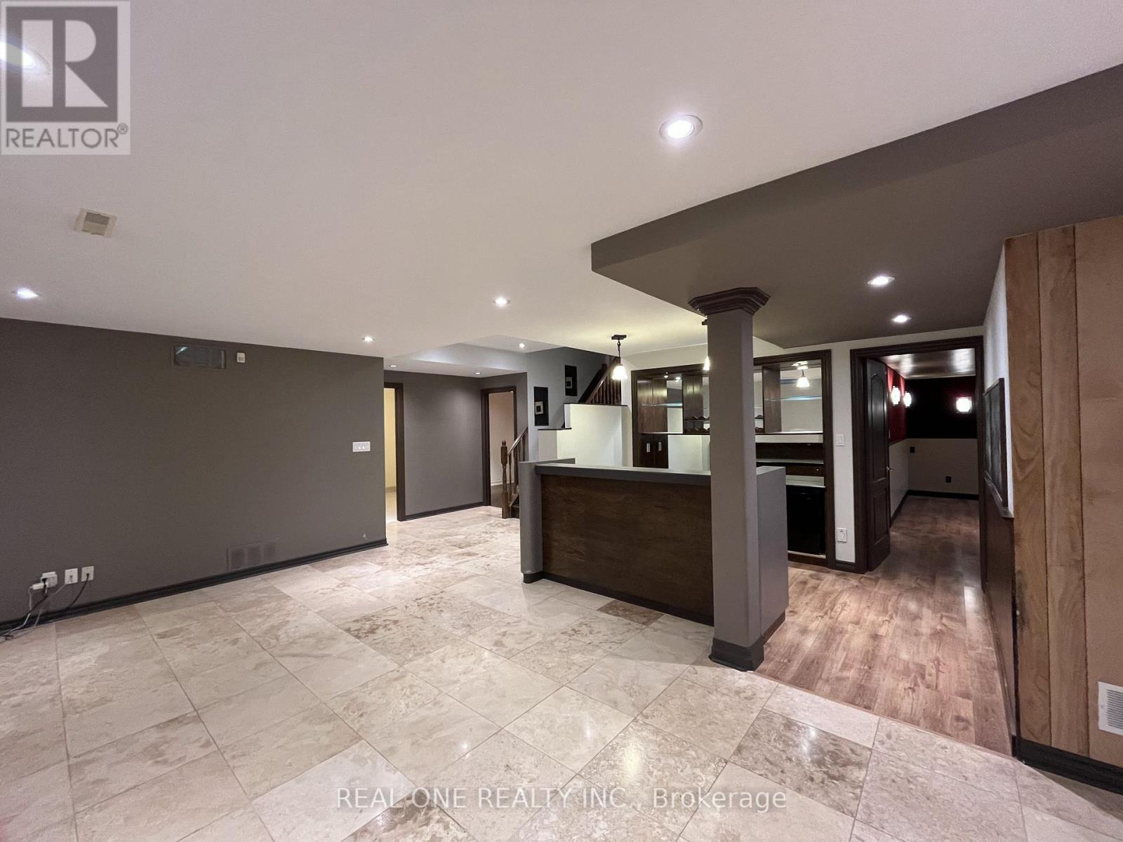 49 Drawbridge Drive, Markham, ON - Indoor Photo Showing Other Room