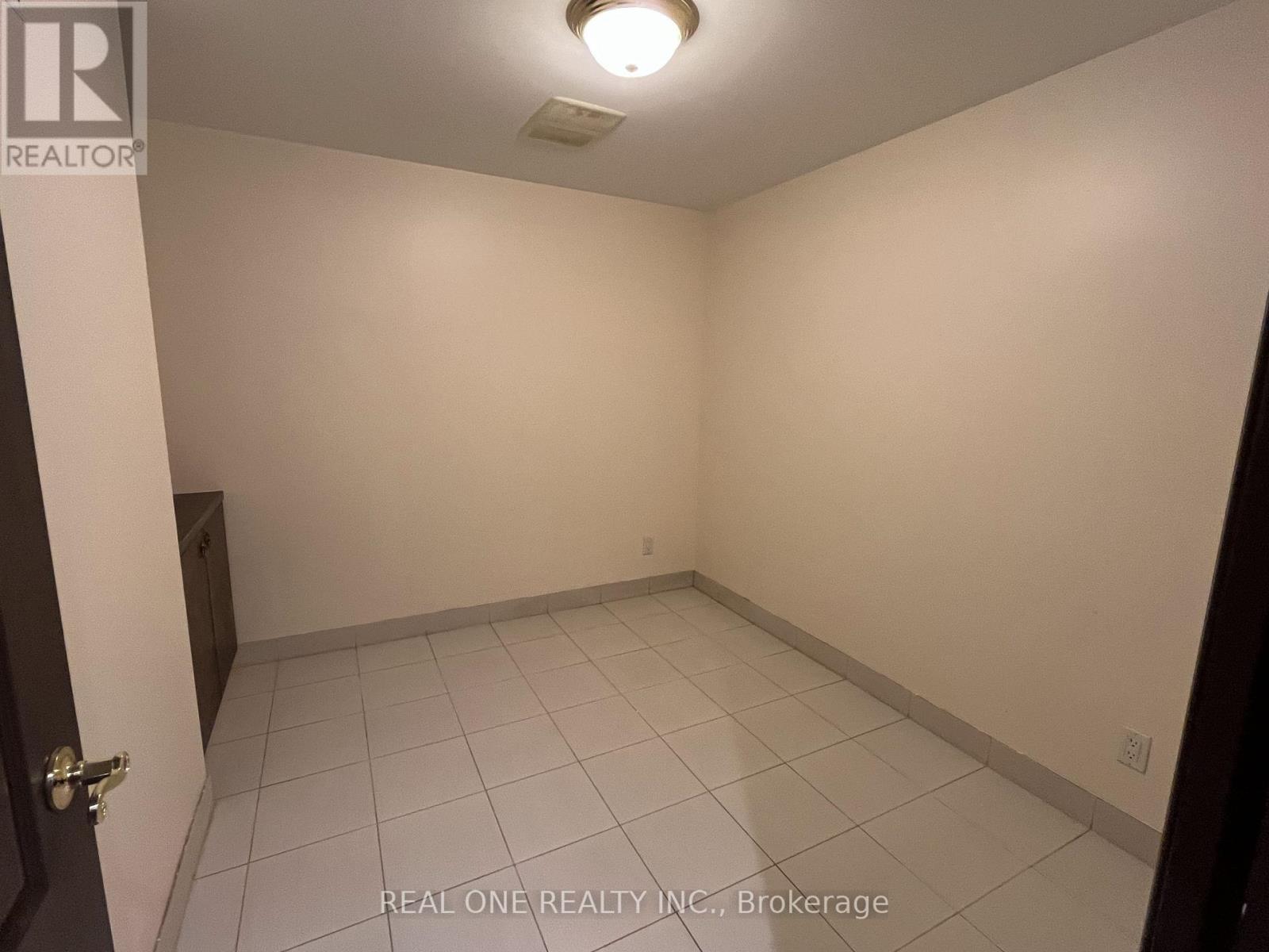 49 Drawbridge Drive, Markham, ON - Indoor Photo Showing Other Room