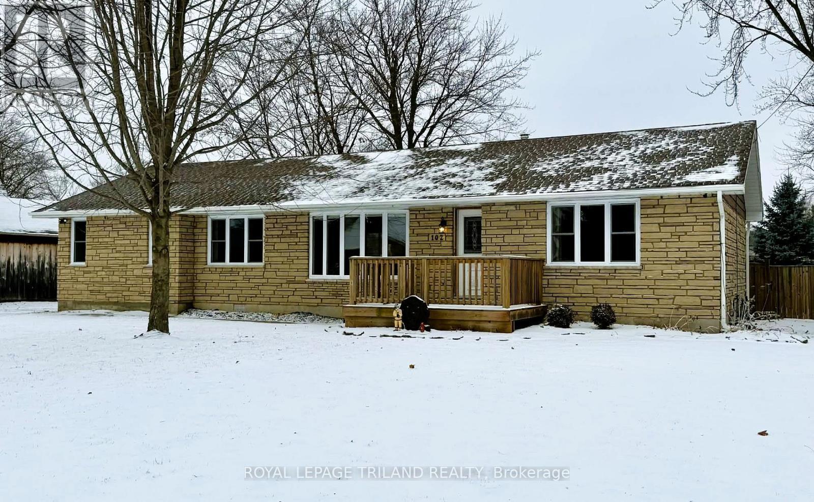 102 Ontario Street, Lambton Shores (Thedford), ON - Outdoor