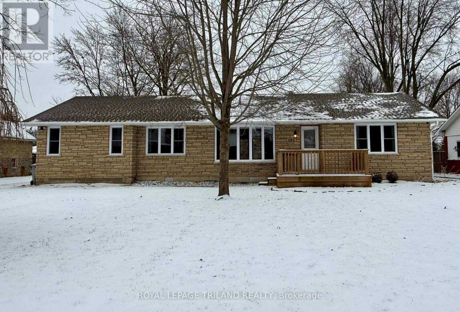 102 Ontario Street, Lambton Shores (Thedford), ON - Outdoor