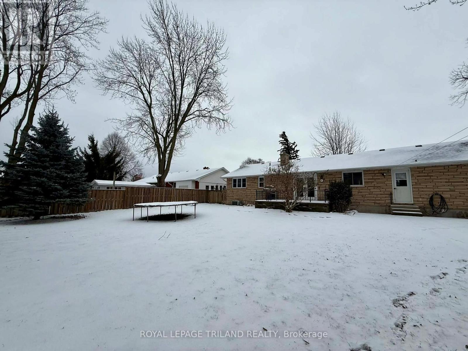 102 Ontario Street, Lambton Shores (Thedford), ON - Outdoor