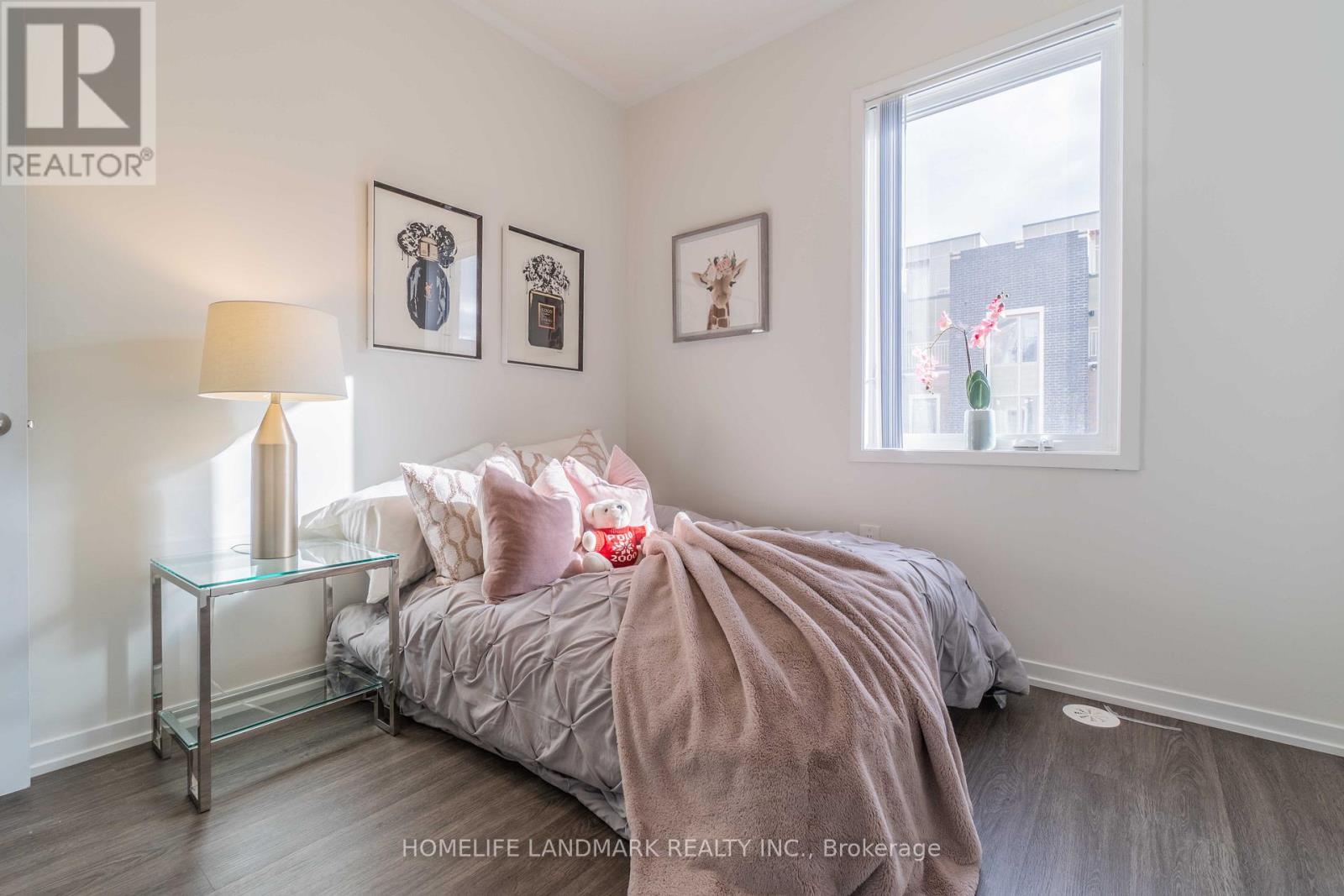 109 - 10 Almond Blossom Mews, Vaughan, ON - Indoor Photo Showing Bedroom