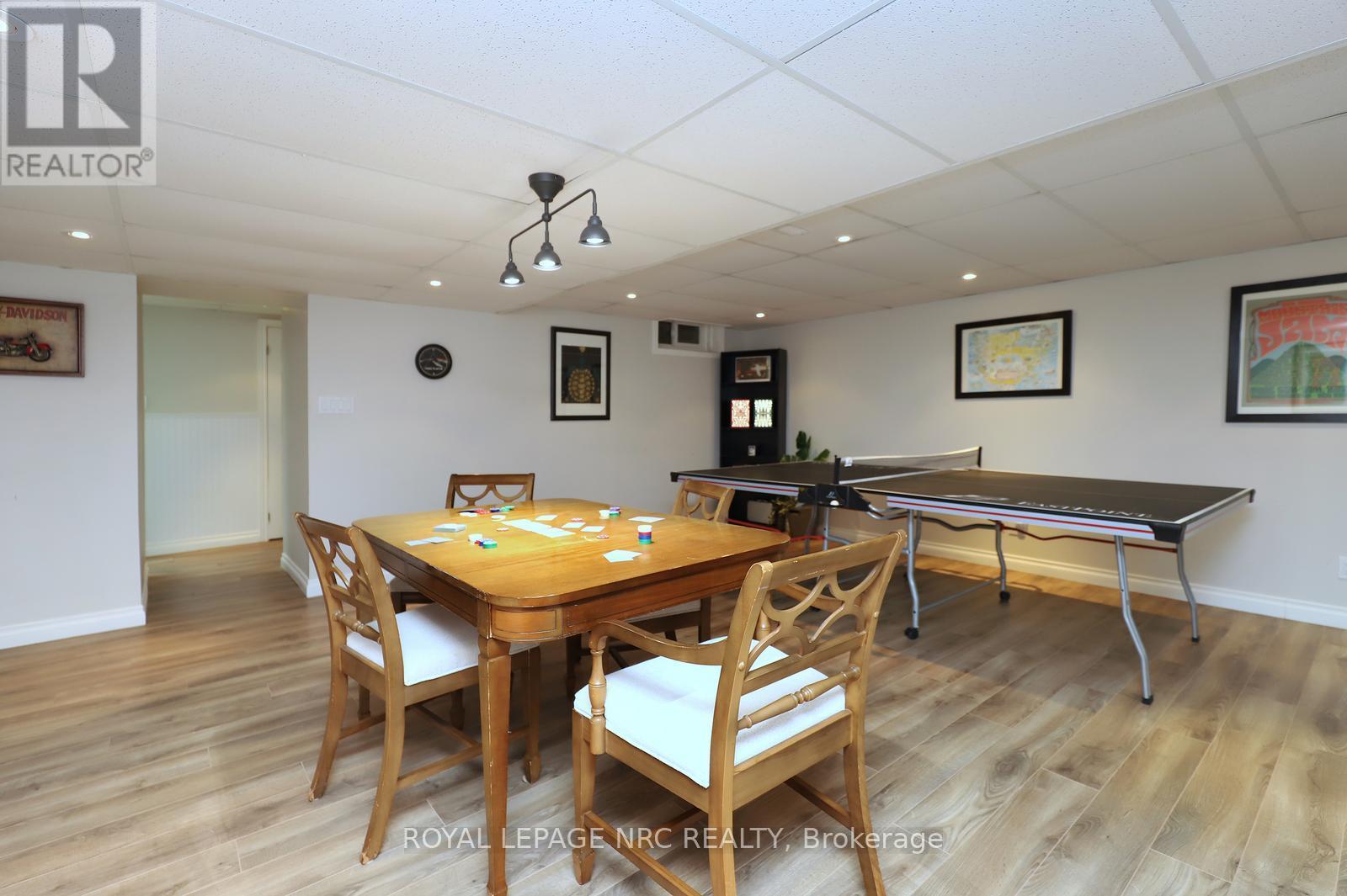 4 Cindy Court, Grimsby, ON - Indoor