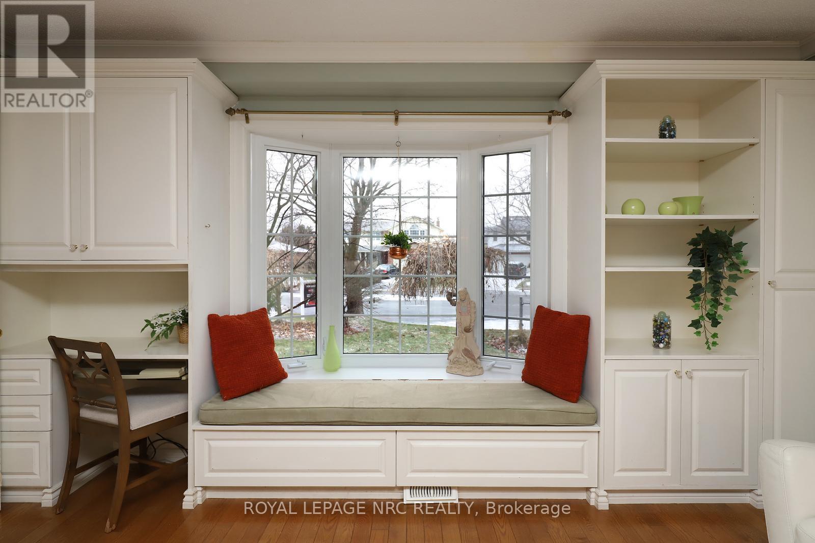 4 Cindy Court, Grimsby, ON - Indoor