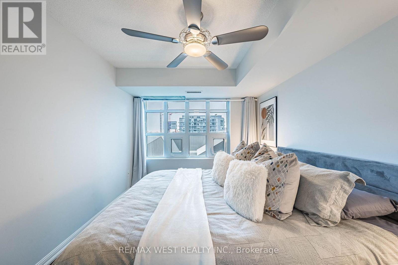 501 - 85 East Liberty Street, Toronto, ON - Indoor Photo Showing Bedroom