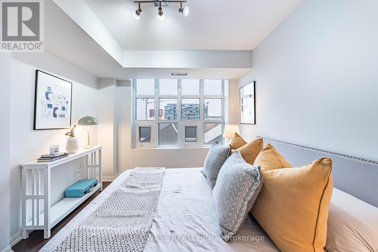 501 - 85 East Liberty Street, Toronto, ON - Indoor Photo Showing Bedroom