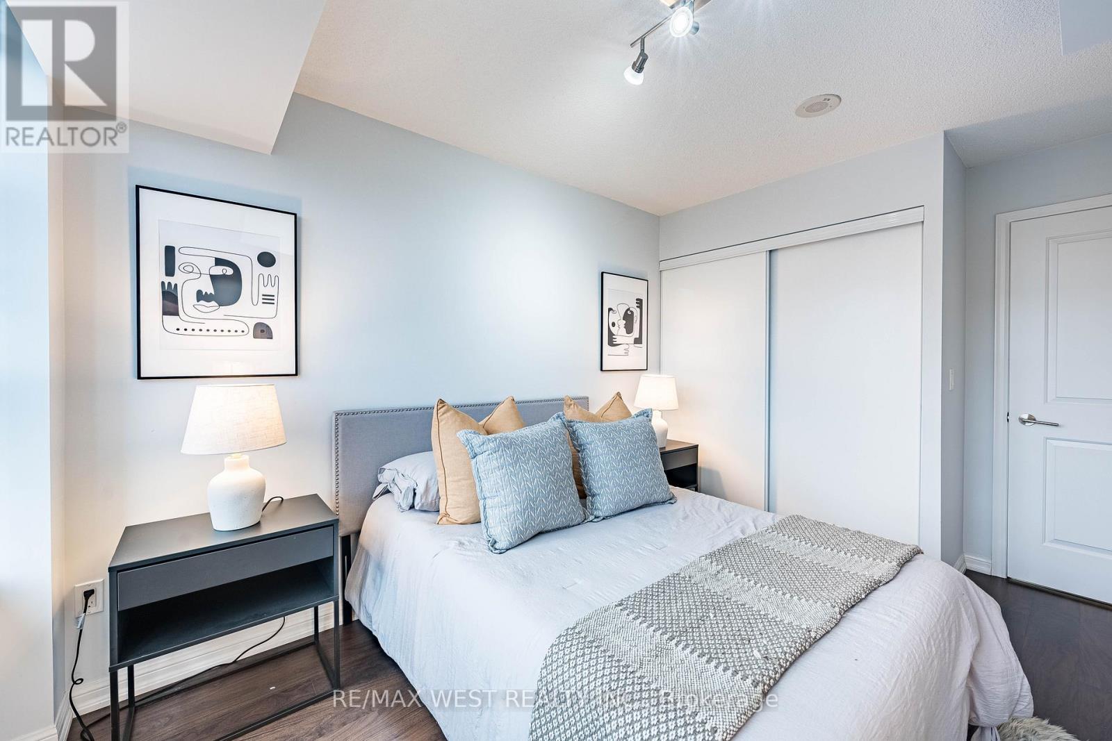 501 - 85 East Liberty Street, Toronto, ON - Indoor Photo Showing Bedroom