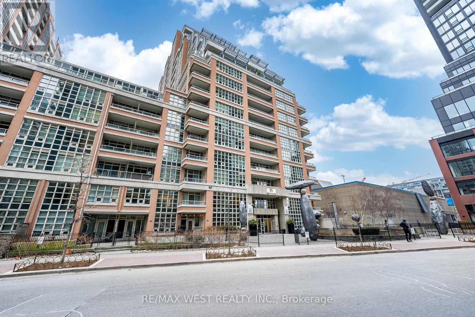501 - 85 East Liberty Street, Toronto, ON - Outdoor With Facade