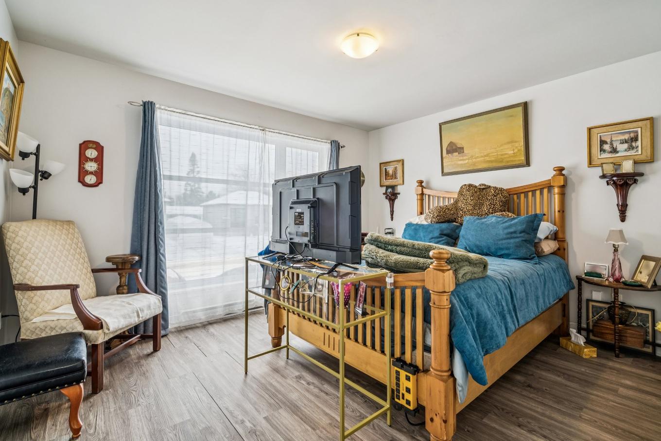 Primary bedroom - 16 - 16A Rue Lavigne, Brownsburg-Chatham, QC - Indoor