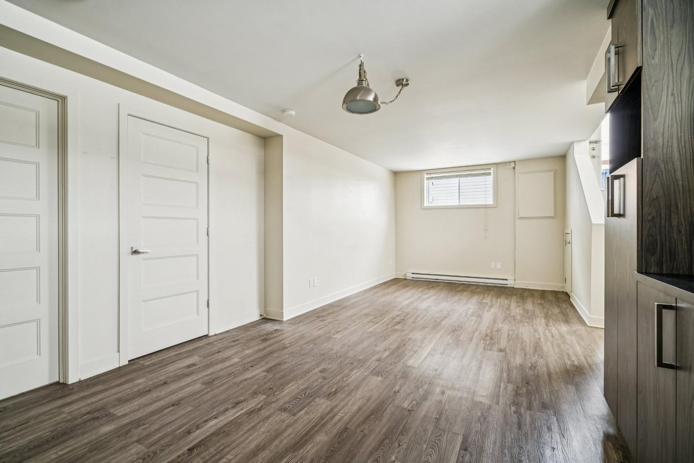 Bedroom - 16 - 16A Rue Lavigne, Brownsburg-Chatham, QC - Indoor Photo Showing Other Room