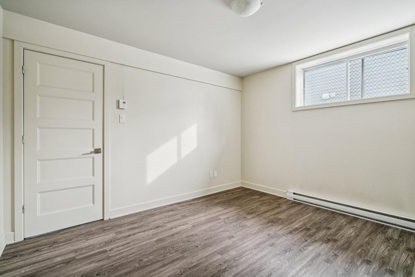 Bedroom - 16 - 16A Rue Lavigne, Brownsburg-Chatham, QC - Indoor Photo Showing Other Room