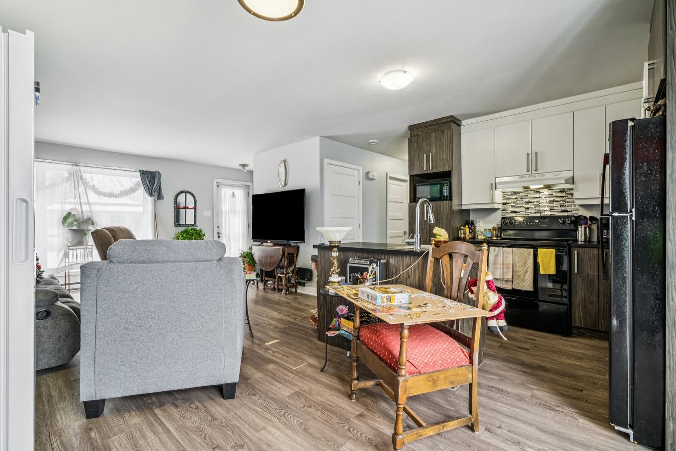 Dining room - 16 - 16A Rue Lavigne, Brownsburg-Chatham, QC - Indoor