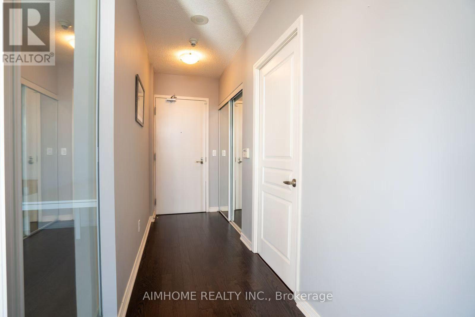 3202 - 2240 Lake Shore Boulevard, Toronto, ON - Indoor Photo Showing Other Room