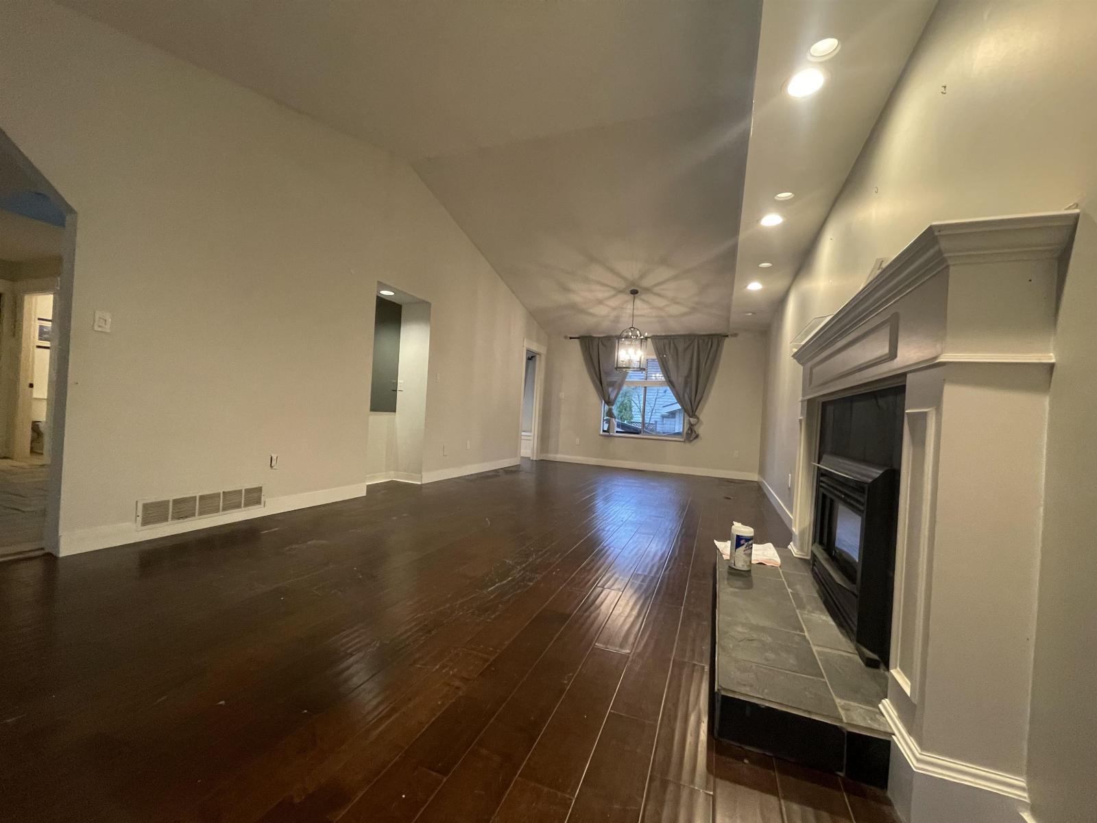 873X 215B Street, Langley, BC - Indoor Photo Showing Other Room