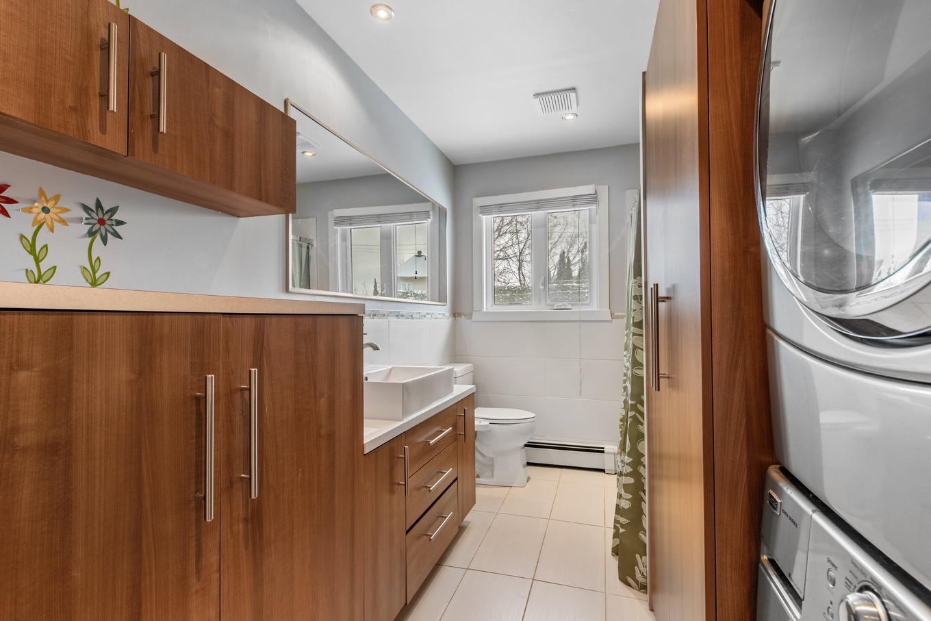 Salle de bains - 862 Rue Du Domaine, Saint-Jean-Sur-Richelieu, QC - Indoor Photo Showing Laundry Room