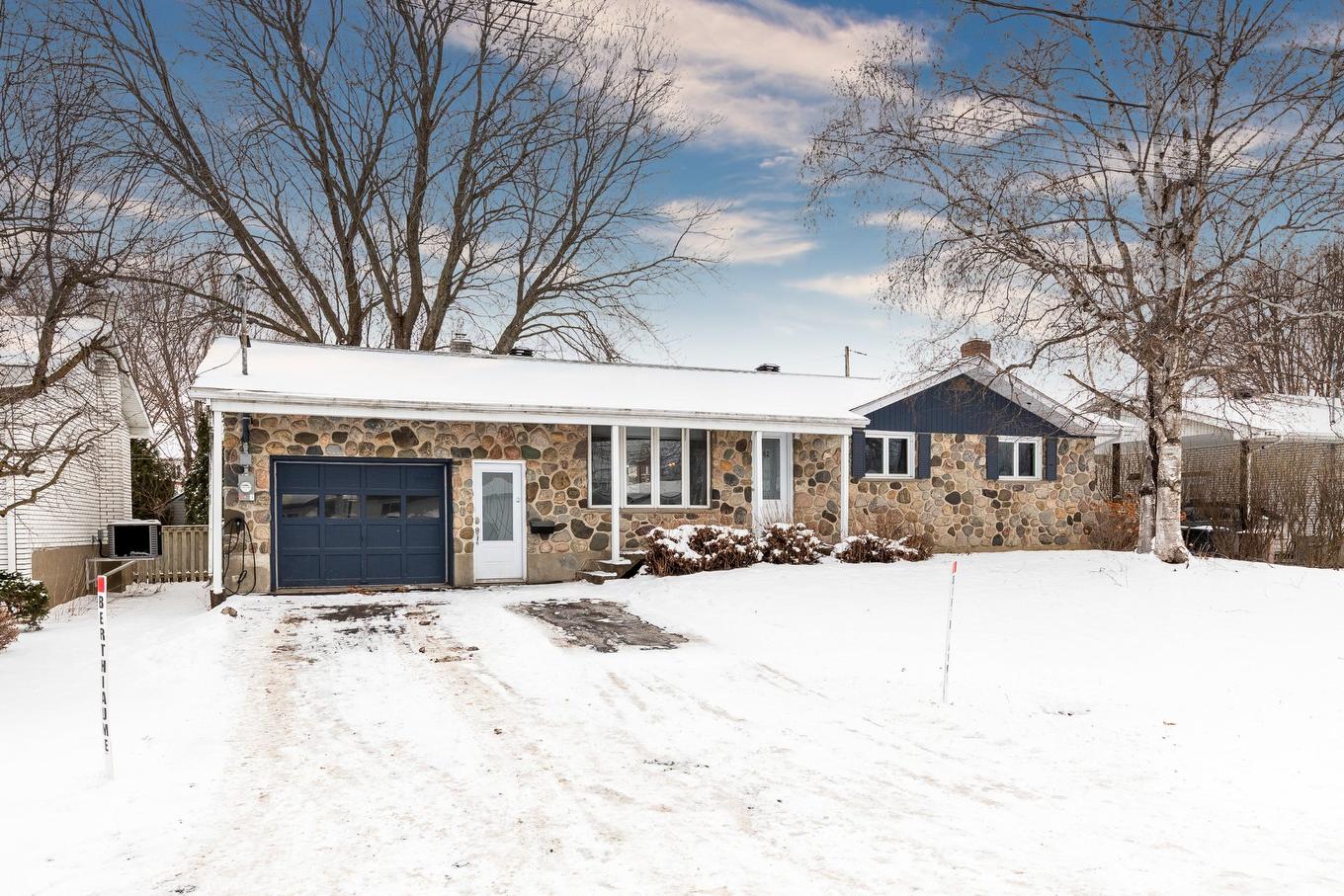Façade - 862 Rue Du Domaine, Saint-Jean-Sur-Richelieu, QC - Outdoor With Facade
