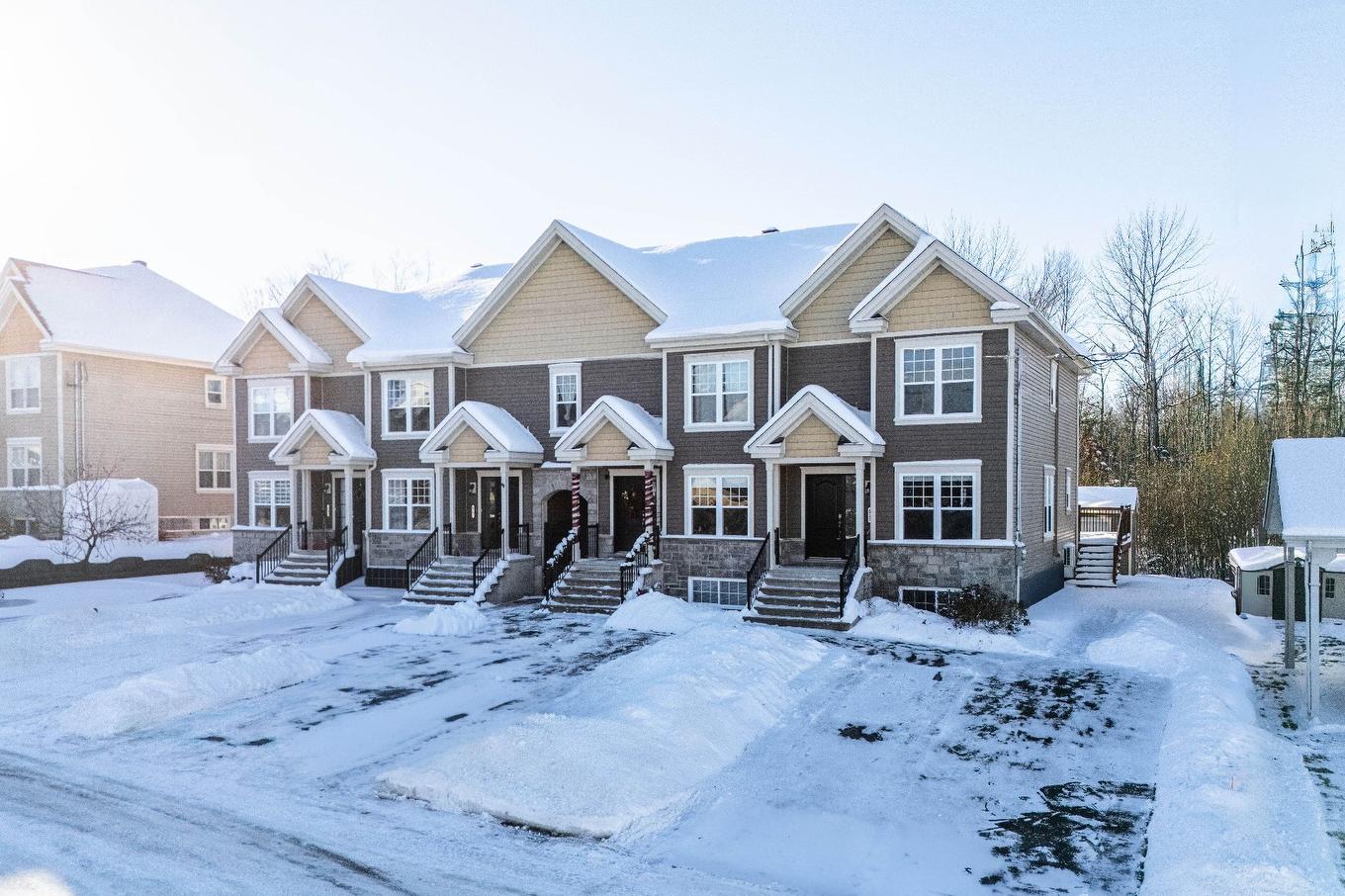 Façade - 4787 Rue Maréchal, Sherbrooke (Brompton/Rock Forest/Saint-Élie/Deauville), QC - Outdoor With Facade