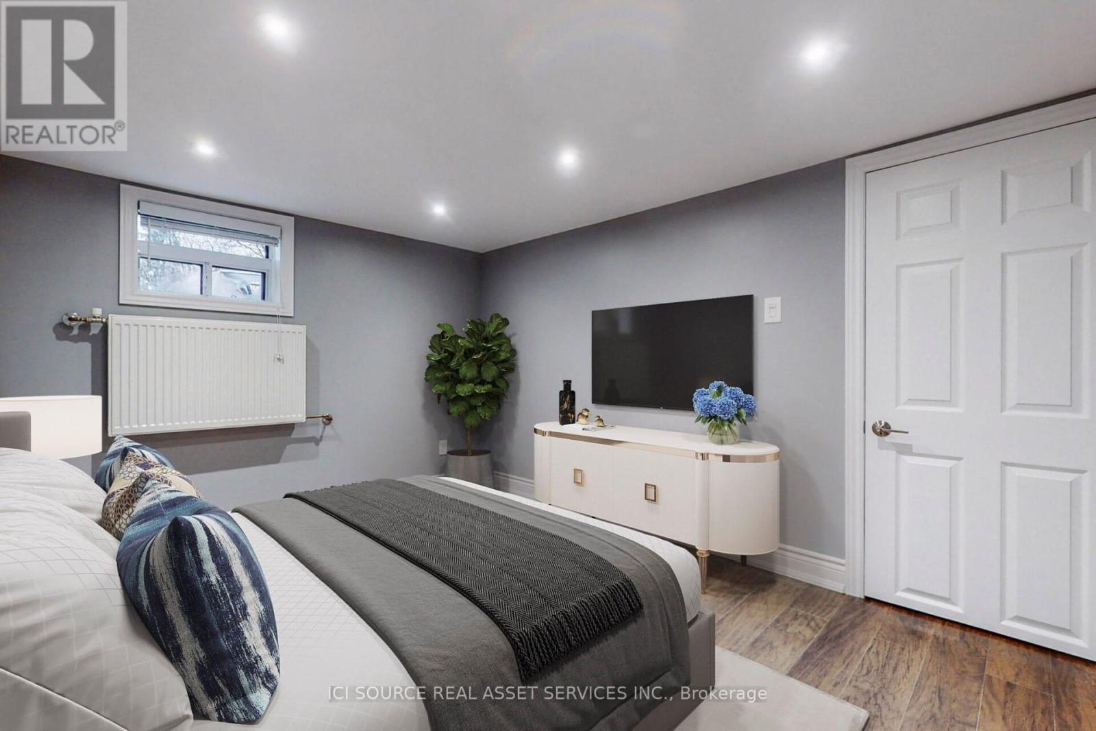 Lower - 8 Davies Crescent, Toronto, ON - Indoor Photo Showing Bedroom