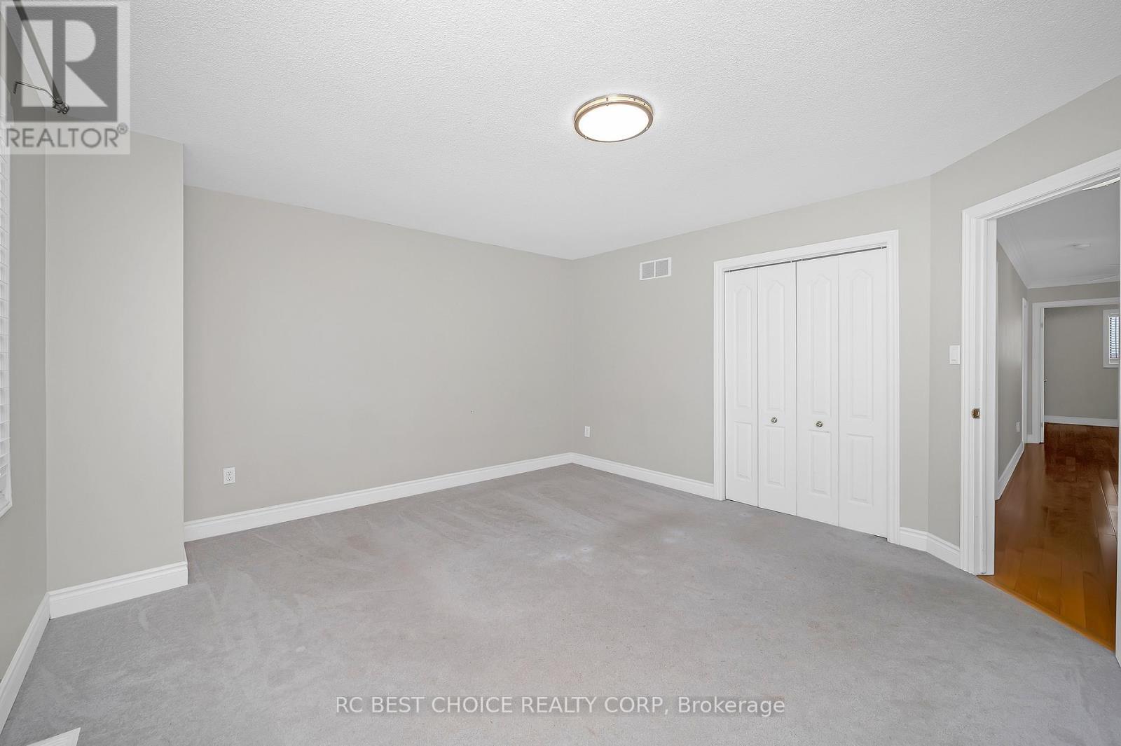 50 Pelham Drive, Hamilton, ON - Indoor Photo Showing Other Room