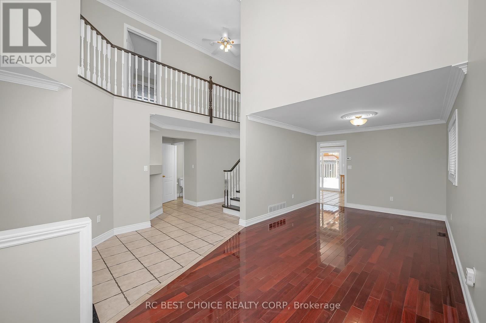 50 Pelham Drive, Hamilton, ON - Indoor Photo Showing Other Room