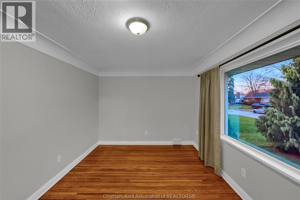 48 Simonton Drive, Chatham, ON