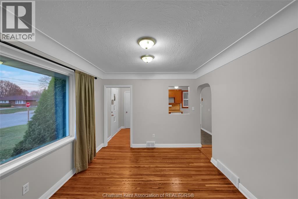 48 Simonton Drive, Chatham, ON