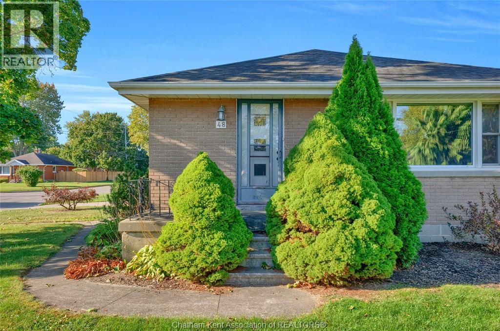 48 Simonton Drive, Chatham, ON