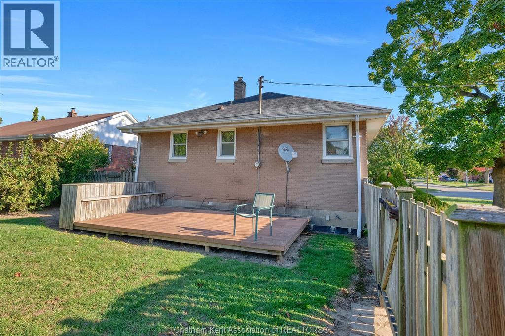 48 Simonton Drive, Chatham, ON