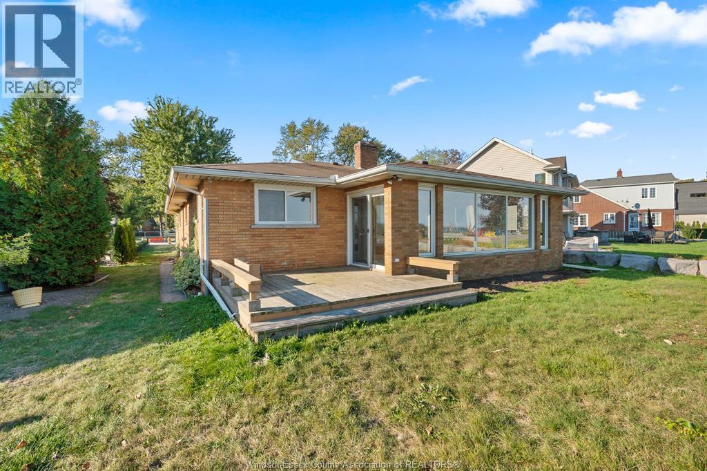 13918 Riverside Drive East, Tecumseh, ON - Outdoor With Deck Patio Veranda