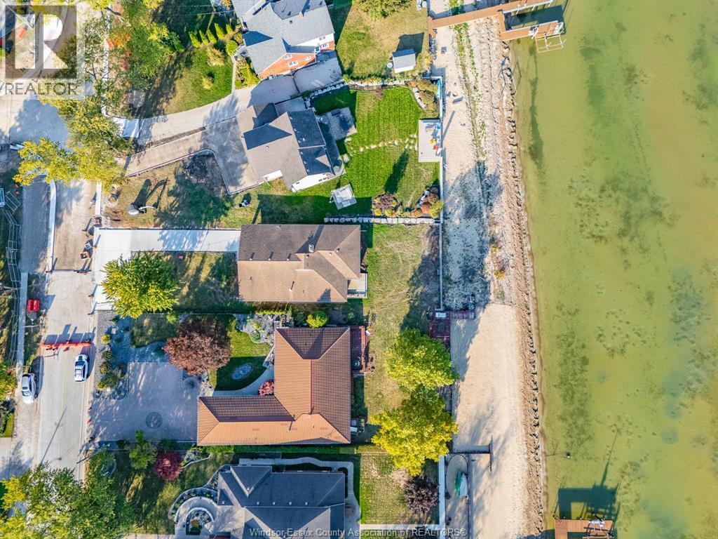 13918 Riverside Drive East, Tecumseh, ON - Outdoor With View