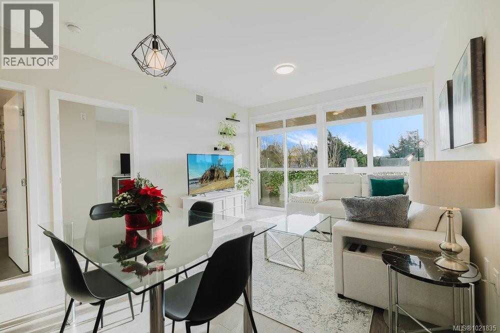View of dining space - 210 881 Short St, Saanich, BC - Indoor