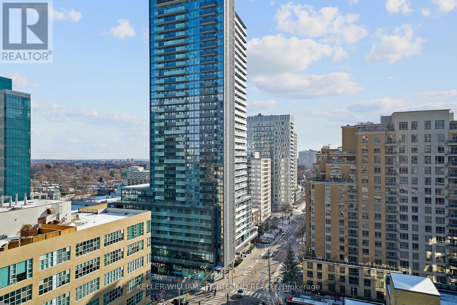 1512 - 161 Roehampton Avenue, Toronto, ON - Outdoor With Facade