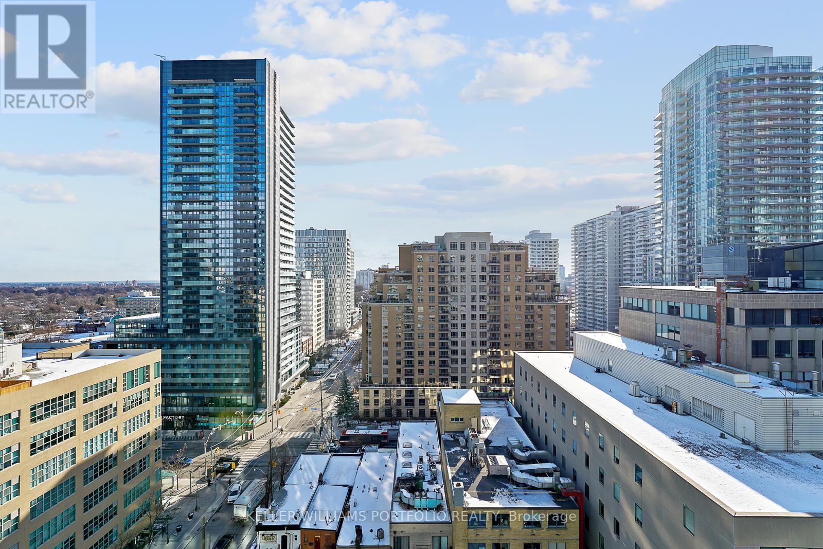 1512 - 161 Roehampton Avenue, Toronto, ON - Outdoor With Facade