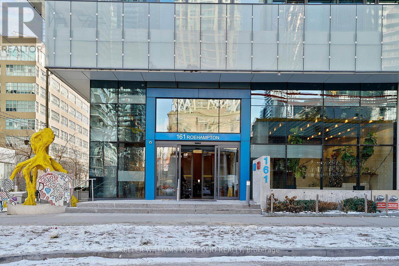 1512 - 161 Roehampton Avenue, Toronto, ON - Outdoor