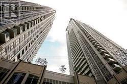 Bldg - 3203 - 761 Bay Street, Toronto, ON - Outdoor