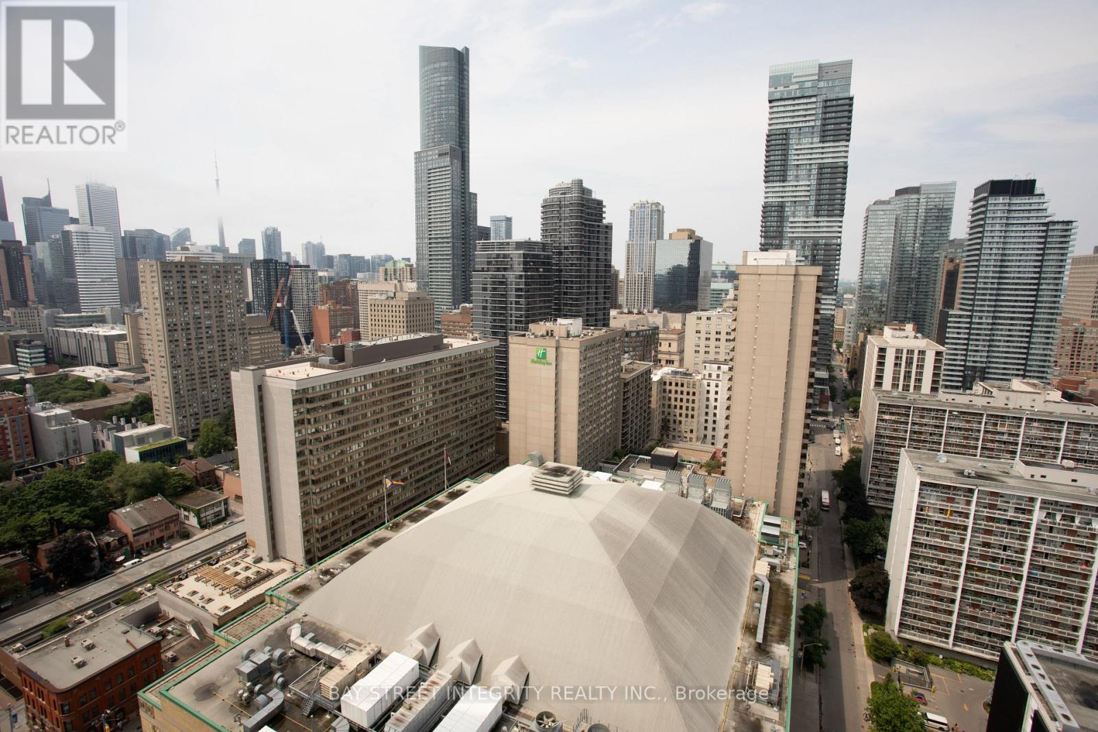 3206 - 85 Wood Street, Toronto, ON - Outdoor With Facade