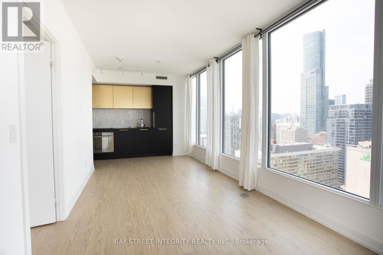 3206 - 85 Wood Street, Toronto, ON - Indoor