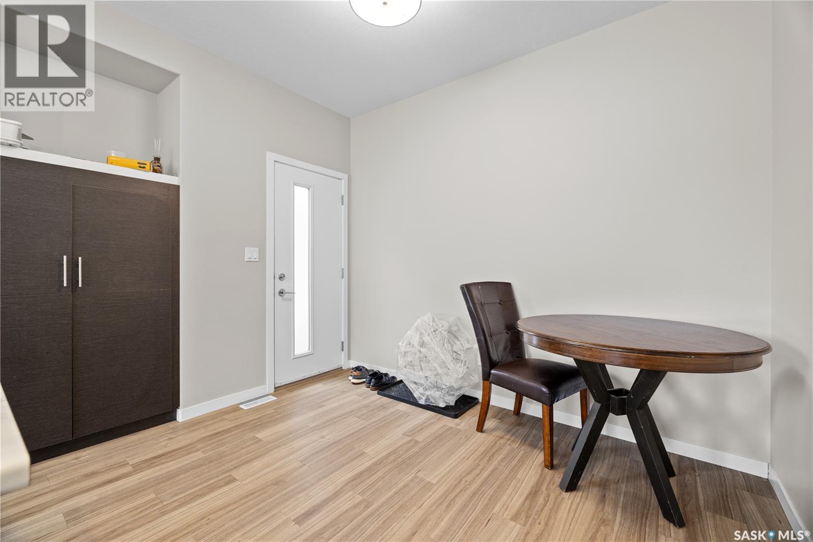 3931 James Hill Road, Regina, SK - Indoor