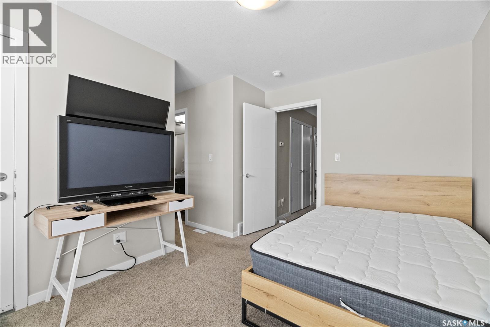 3931 James Hill Road, Regina, SK - Indoor Photo Showing Other Room